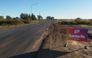 Santa Fe repara rutas en los departamentos San Cristóbal y 9 de Julio