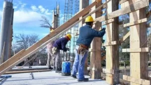 Empleados de la construcción: cuánto cobrarán en agosto