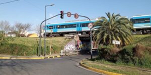 Villa Pueyrredón: lPaso bajo nivel peatonal en Del Fomentista y las vías