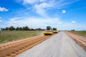 EERR adjudicó el primer grupo de obras del Plan de Recuperación de Caminos y Rutas