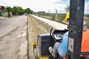 Mendoza anunció una megainversión de $352.000 millones en obra pública